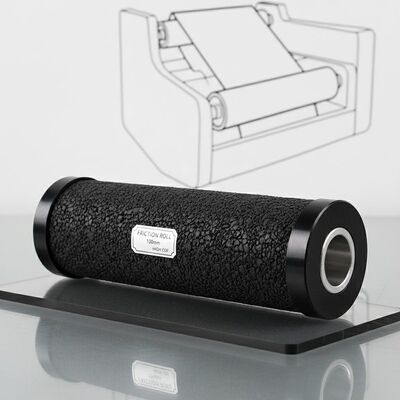 Rouleau à friction de 100 mm de large noir, coefficient de friction élevé, conçu pour les industries de transformation et d'impression du papier